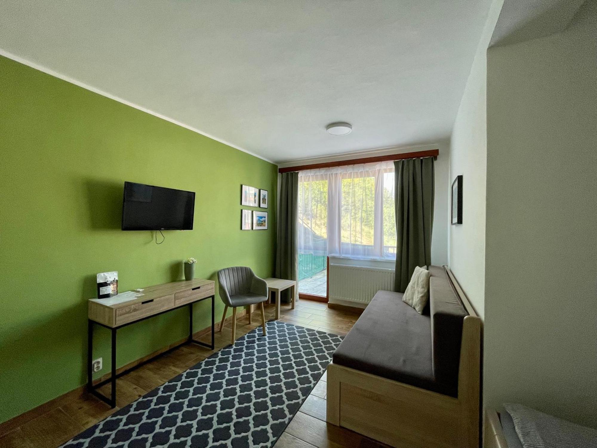 Penzion U Prehrady Luhacovice Room photo